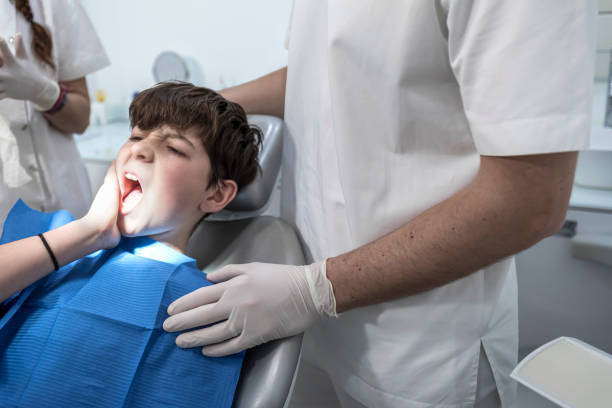 Best Cracked Tooth Emergency Dentist  in Lawndale, CA