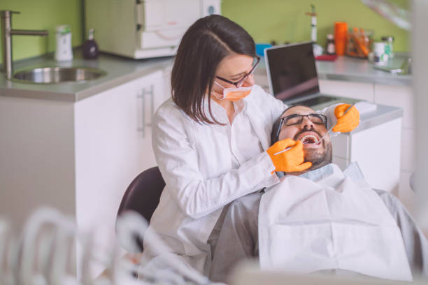 Best Dentist for Tooth Abscess  in Lawndale, CA